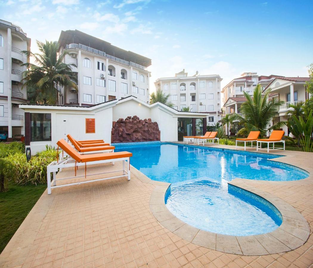 Span Suites & Villa Morjim Exterior photo